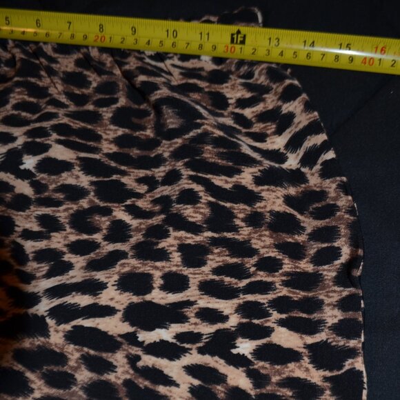 GLG Chic Comfy Mini skirt Bold Animal Print Fashion Trend Party Wear- SZ Small - Picture 7 of 9